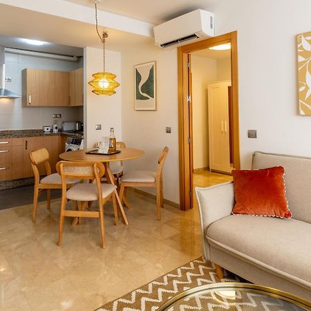 Teatro Suites Malaga City Flat Extérieur photo