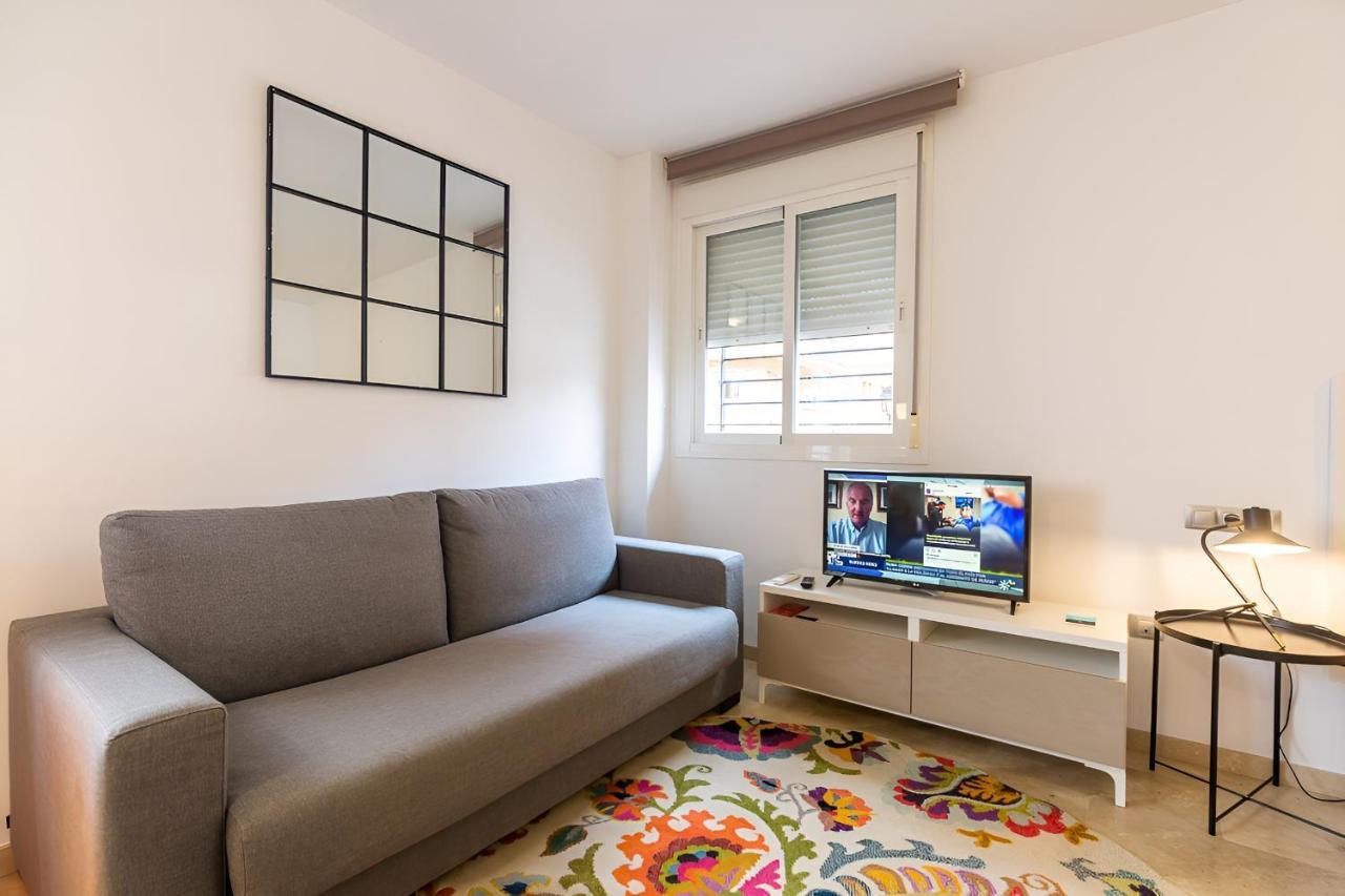 Teatro Suites Malaga City Flat Extérieur photo