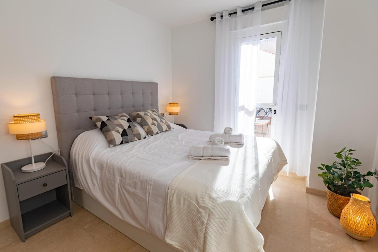 Teatro Suites Malaga City Flat Extérieur photo