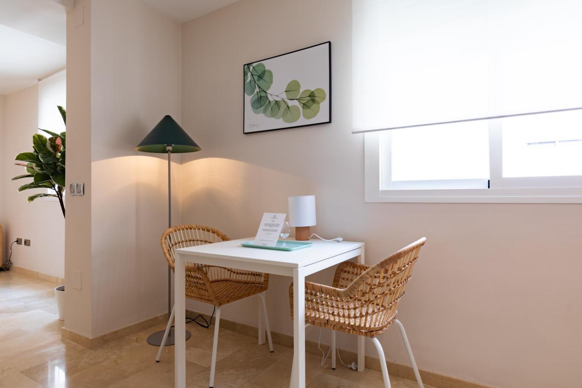 Teatro Suites Malaga City Flat Extérieur photo