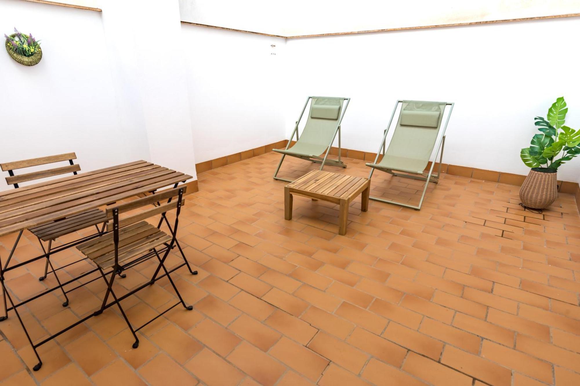 Teatro Suites Malaga City Flat Extérieur photo