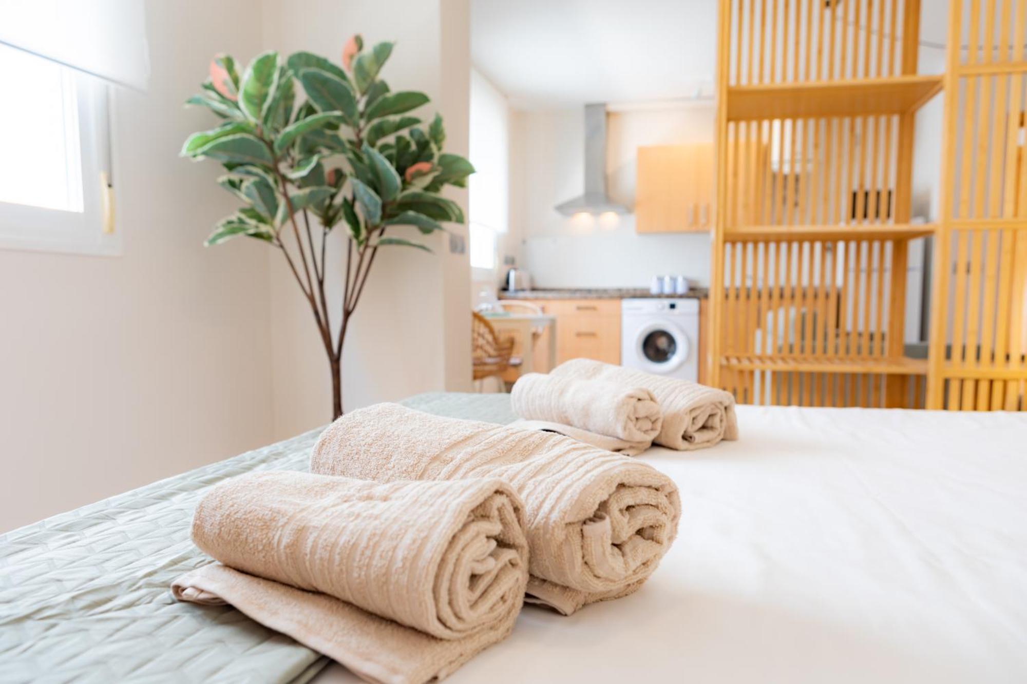 Teatro Suites Malaga City Flat Extérieur photo