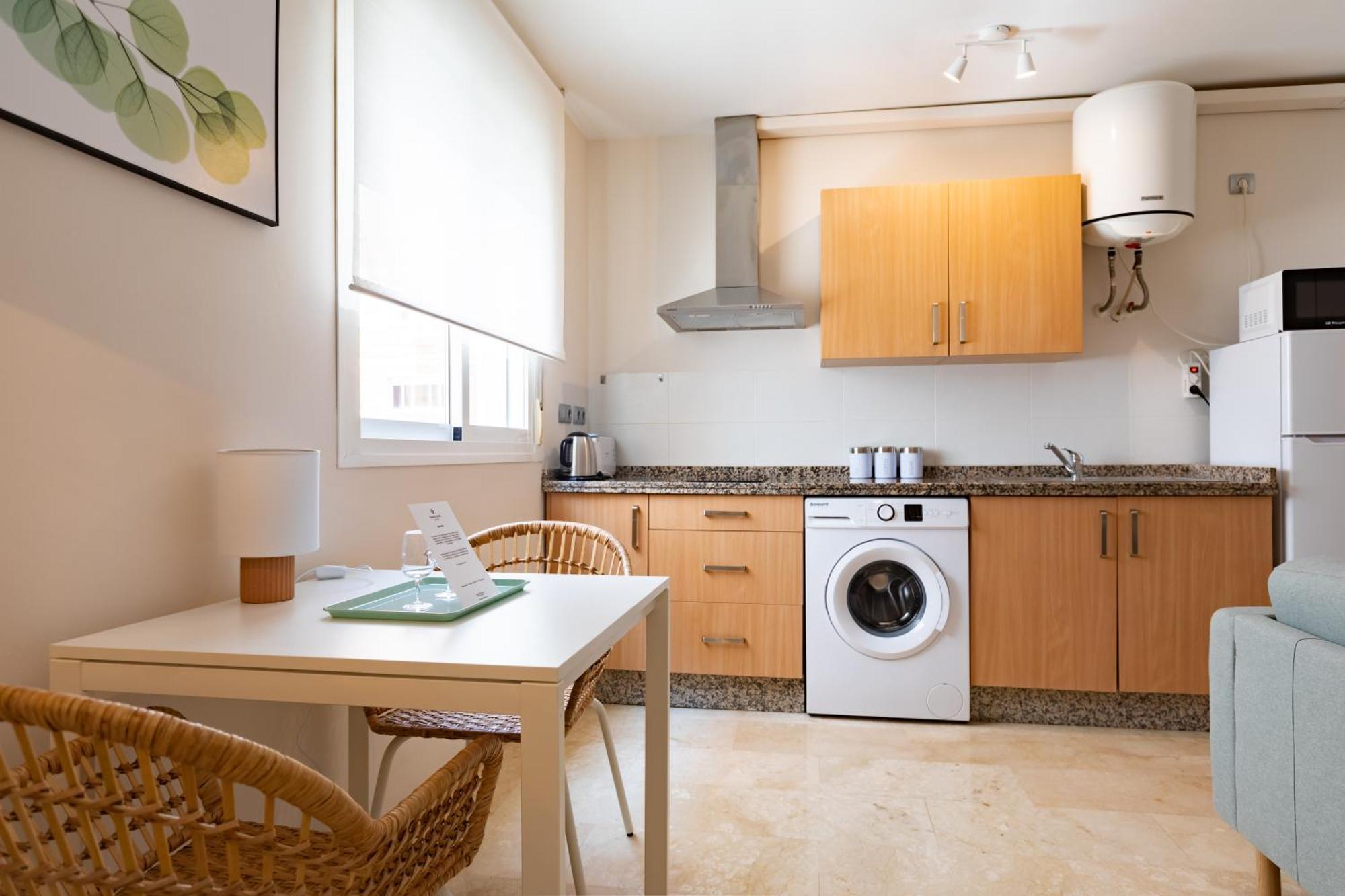Teatro Suites Malaga City Flat Extérieur photo