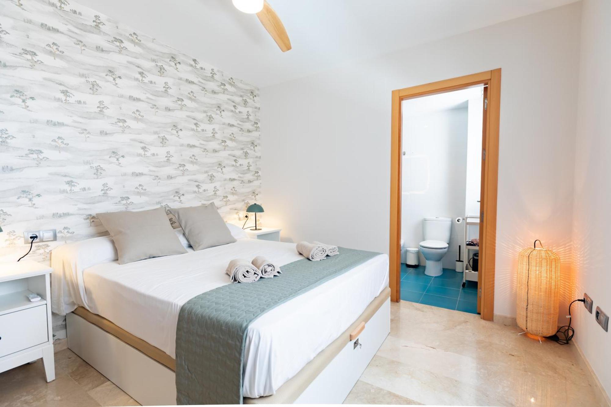 Teatro Suites Malaga City Flat Extérieur photo