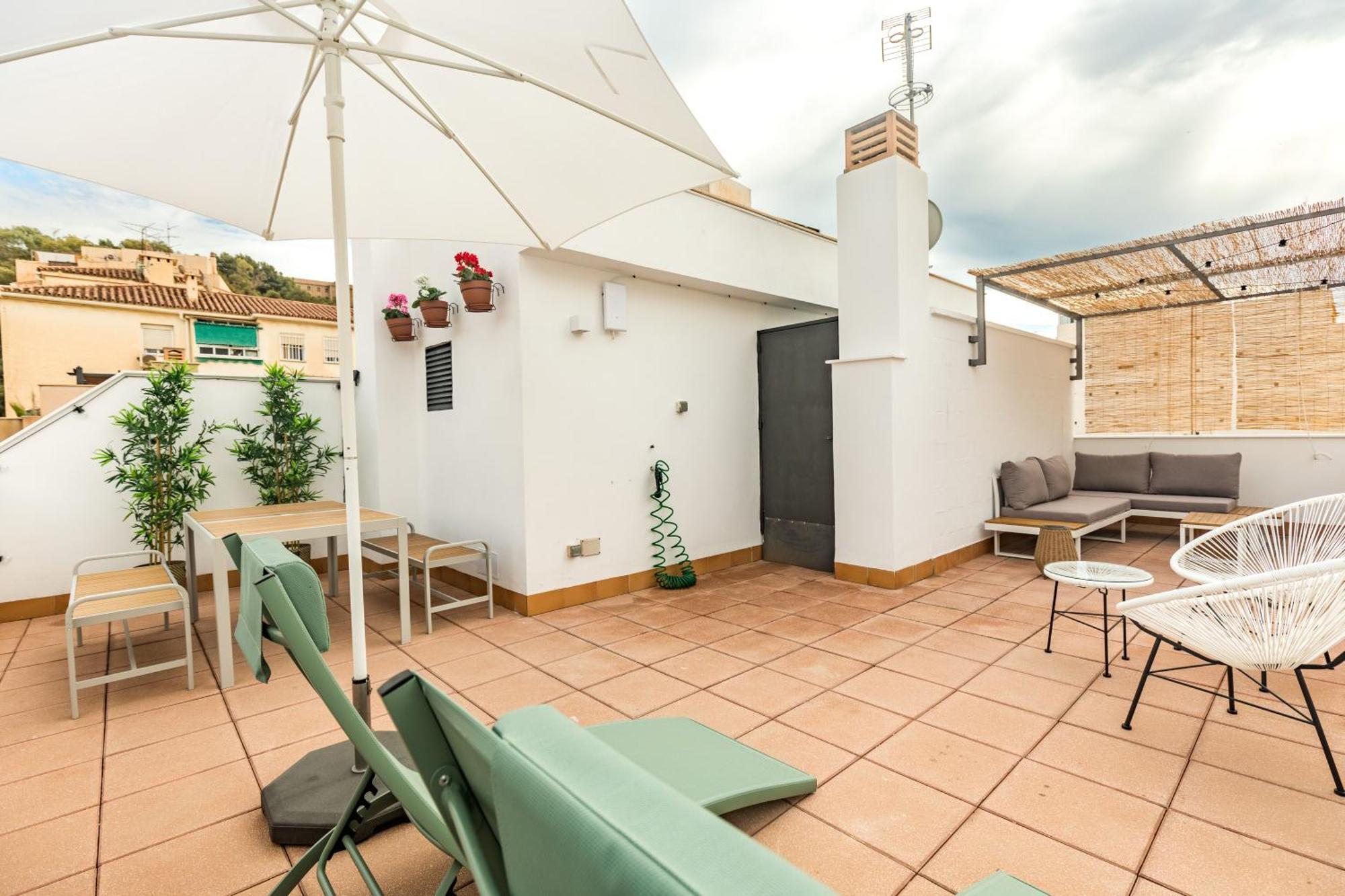 Teatro Suites Malaga City Flat Extérieur photo