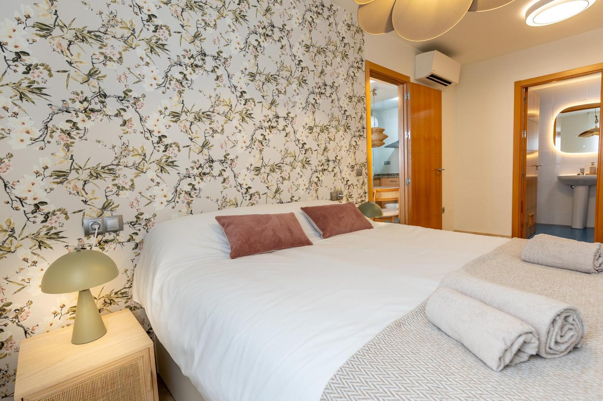 Teatro Suites Malaga City Flat Extérieur photo